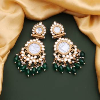 Kundan type zumka earring for girls 1