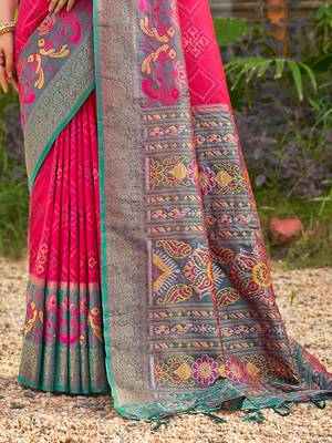 Pink pochampalli silk blend saree for women  3
