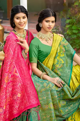 Yellow pochampalli silk blend saree for women 