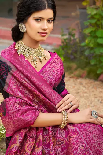 Black pochampalli silk blend saree for women 