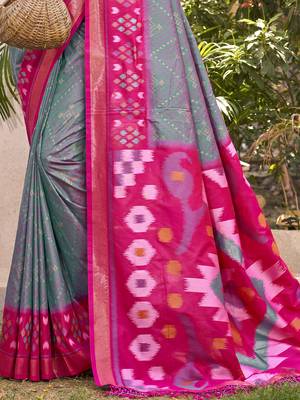 Grey & magenta pochampalli soft silk blend saree with traditional ikat woven pallu 3