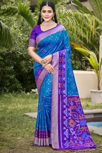 Exquisite blue & violet pochampalli soft silk blend saree with grand ikat woven pallu