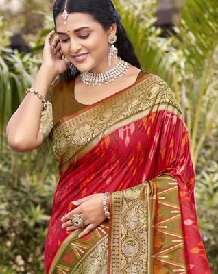 Red pochampalli silk blend saree  2