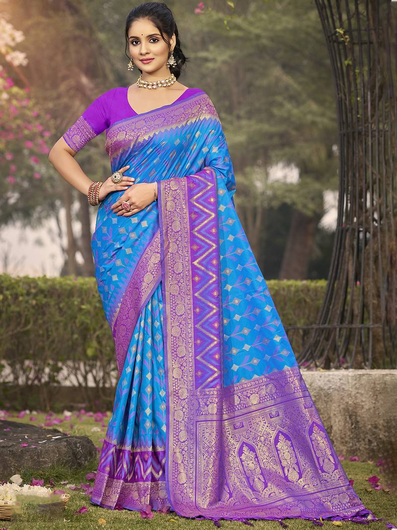 Blue pochampalli silk blend saree | elegant traditional wedding & festive wear saree