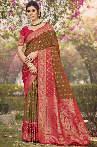 Mhendi green pochampalli silk blend saree | elegant traditional wedding & festive wear saree