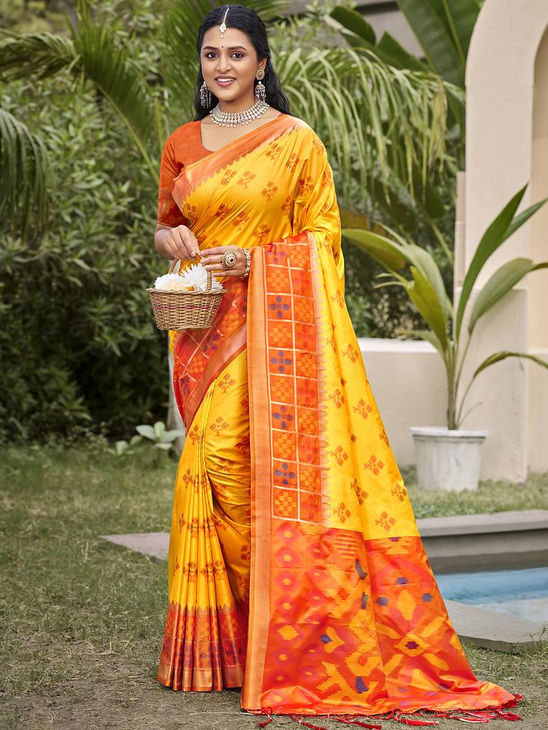 Yellow pochampalli silk blend saree | elegant traditional wedding & festive wear saree