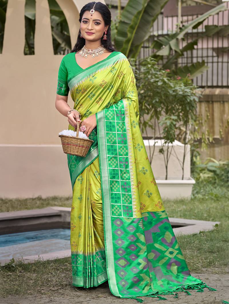 Pista green pochampalli silk blend saree | elegant traditional wedding & festive wear saree