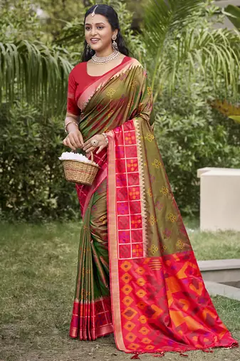 Mhendi green pochampalli silk blend saree | elegant traditional wedding & festive wear saree