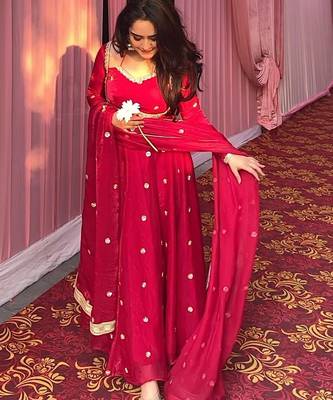 Red silk embroidered Suit Set 3