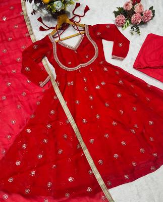 Red silk embroidered Suit Set 5