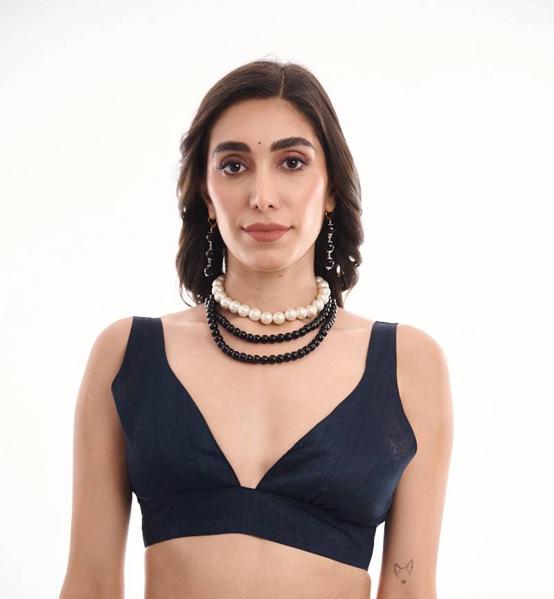 art silk saree with printed design & pallu lace border, paired with banglori unstitched blouse