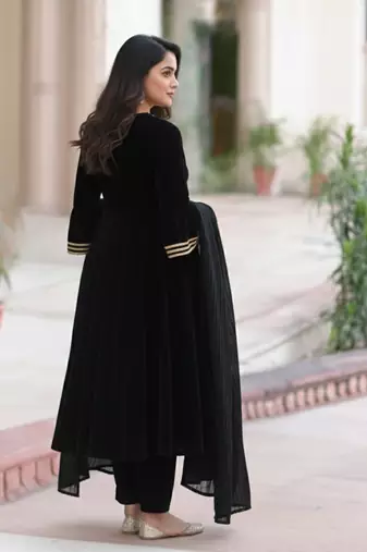 Black Velvet Gotta Lace Work Anarkali