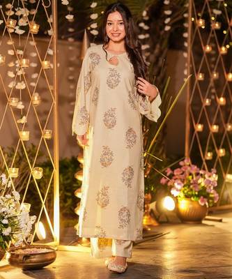 Cream color beautiful printed muslin fabric readymade palazzo dress 1