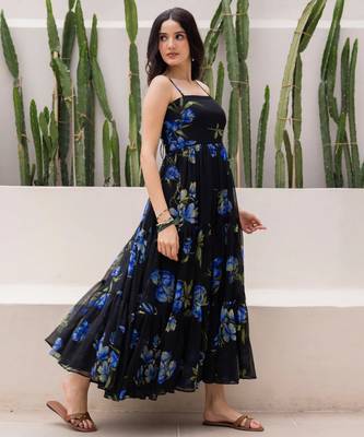 Black color georgette beautiful gown for stylish college looks 1