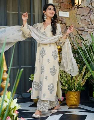 Grey color beautiful printed muslin fabric readymade palazzo dress 3
