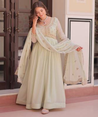 Pista color sophisticated rich party looks gown with dupatta 6
