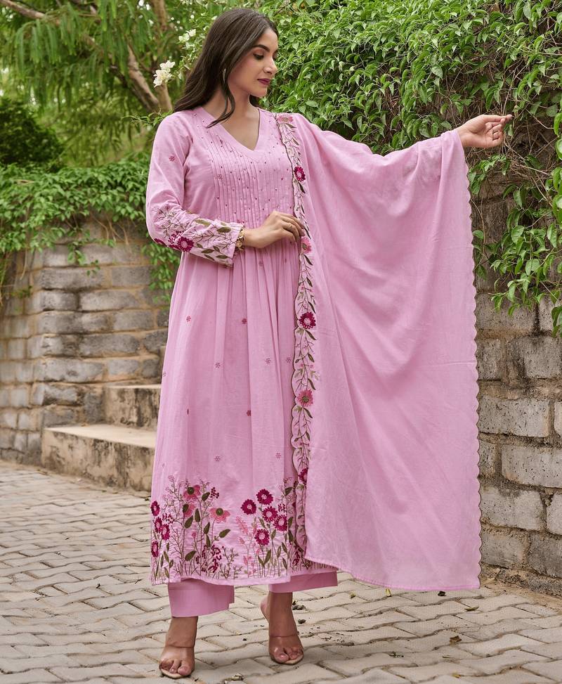 Pink color ethnic chanderi silk fabric party looks salwar kameez for girls