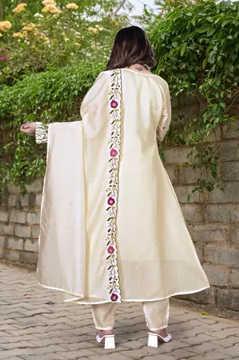 Cream color chanderi silk party looks salwar kameez for girls