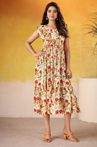 Red color maslin silk fabric designer floral printed girlie partywear kurti