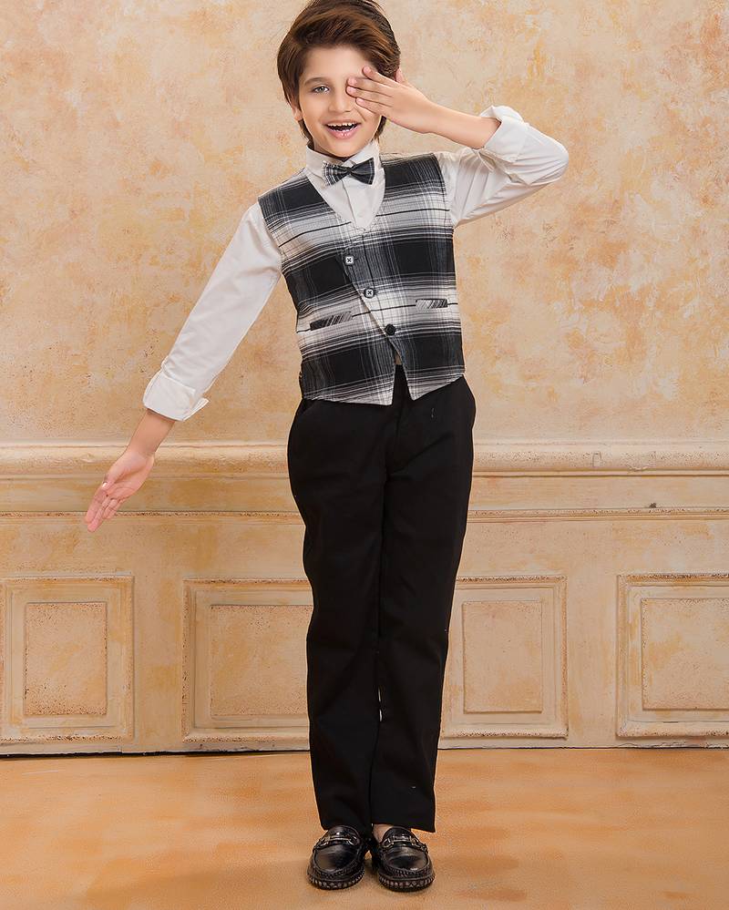 White cotton woven shirt trouser waistcoat with bow set