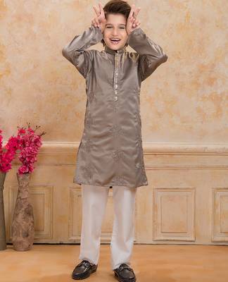 Olivegreen cotton woven embriodered kurta set 1