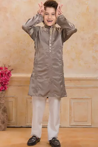 Olivegreen cotton woven embriodered kurta set