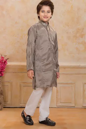 Olivegreen cotton woven embriodered kurta set