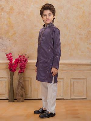 Purple cotton woven embriodered kurta set 3