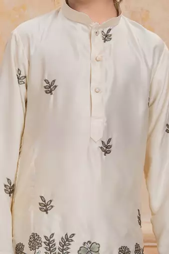Cream cotton woven embriodered kurta set