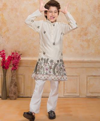 Cream cotton woven embriodered kurta set 5