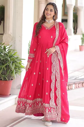 Pink color vichitra silk wedding ceremonial gown with dupatta for looks
