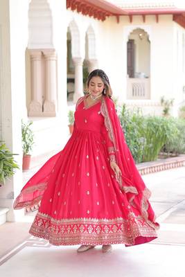 Pink color vichitra silk wedding ceremonial gown with dupatta for looks 5