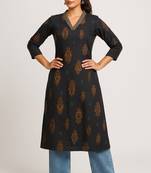 Black color block style print with zari couching on neckline kurti