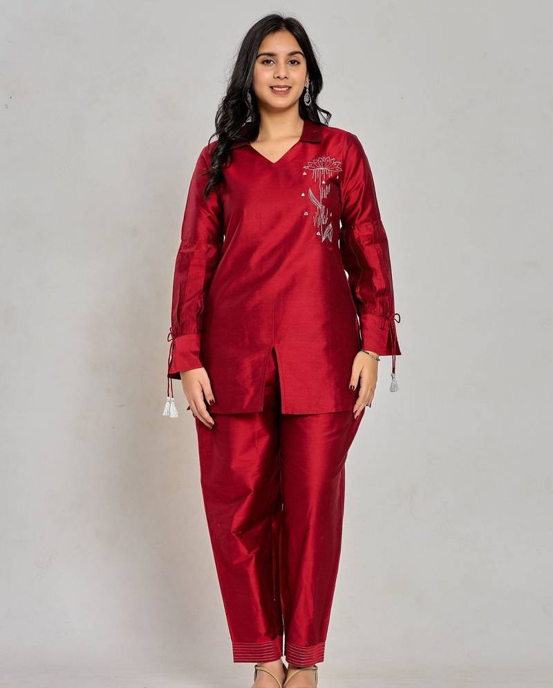 Maroon color zari embroidery kurta with pant