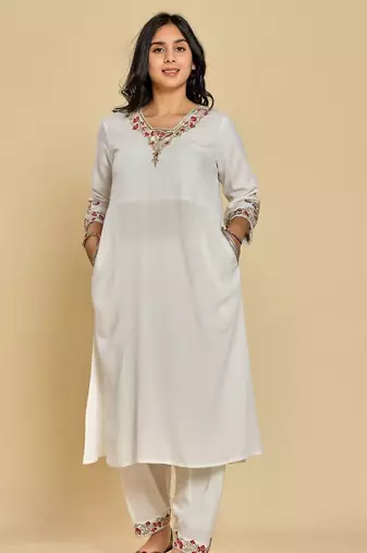 White color zari with thread work kurta with pant