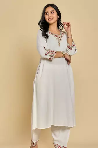 White color zari with thread work kurta with pant
