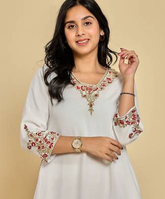 White color zari with thread work kurta with pant 5