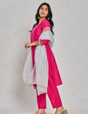 Pink color mirror work with zari and sequin work kurta with pant and duptta 4
