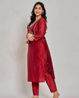 Maroon color mirror embroidery kurta with pant 1