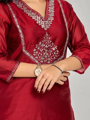 Maroon color mirror embroidery kurta with pant 5