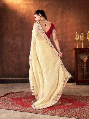 chiku space silk blend blend thread embroidery work saree 3