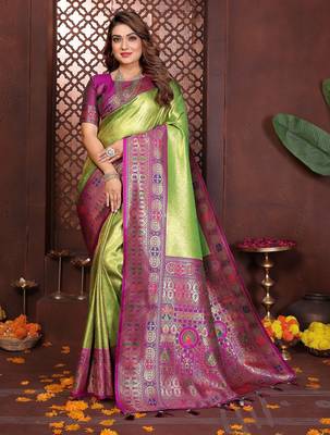 green faux banarasi tissue silk blend blend woven rich paithani saree 1