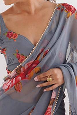grey floral printed ceremonial georgette saree 4