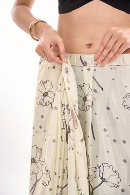 cream chinon prinnted ready to wear saree 4