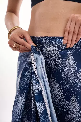 blue chinon digital printed ready to wear saree