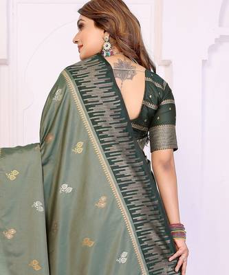 green south soft silk blend blend woven rich pallu ceremonial saree 3