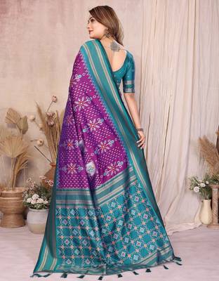 purple soft silk blend blend ikkat weaving traditional partywear saree 3