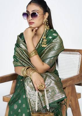 green faux banarasi art silk blend woven zari butti celebrity fancy saree 3