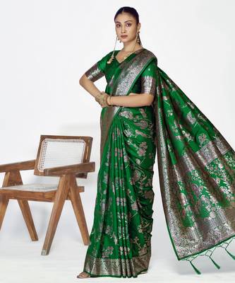 green faux banarasi art silk blend woven zari ceremonial partywear saree 4