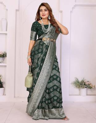 green georgette silk blend blend woven laheriya zari saree 5